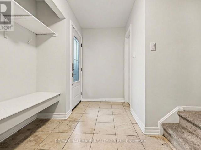 6 Wolfgang Drive Ottawa, ON K2J1T1
