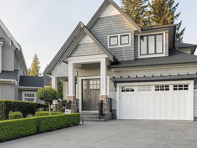 6 Years Old Custom Built House In South Surrey
