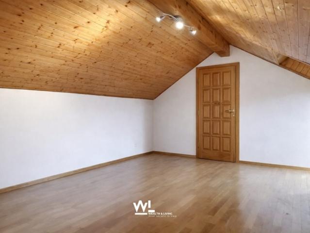 6 Zi. Attika Duplex mit Garten, Lift und Dachboden in Losone hell und grosszügig