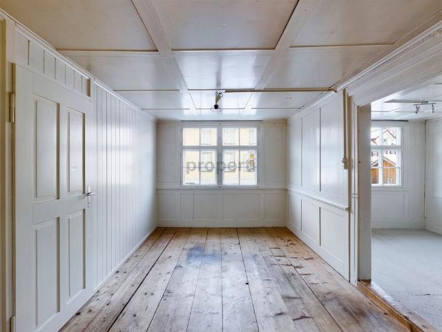 6 Zimmer, 112 m², 1. Stock
