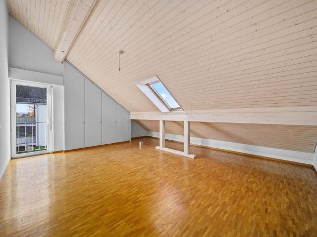 6 Zimmer, 125 m², 1. Stock