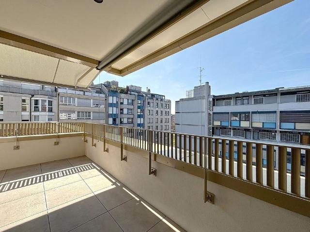 6 Zimmer, 135 m², 6. Stock
