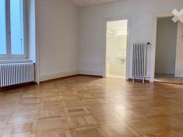 6 Zimmer, 147 m², 2. Stock