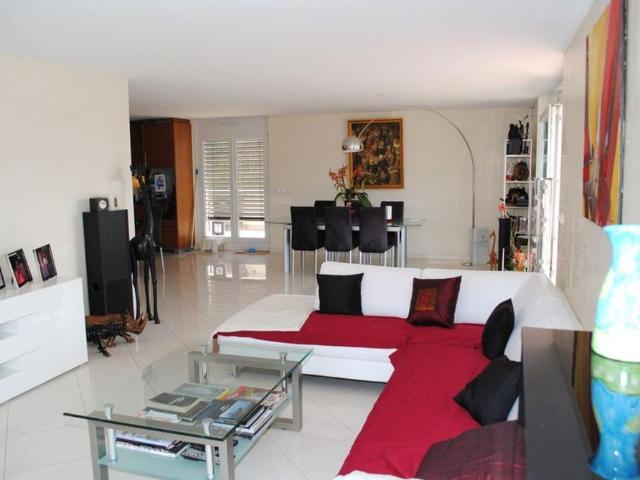 6 Zimmer, 160 m², 3. Stock