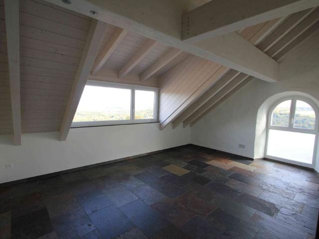 6 Zimmer, 177 m²