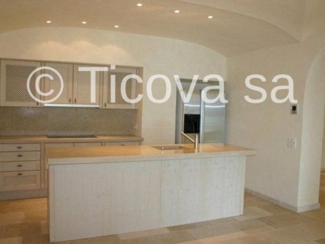 6 Zimmer, 185 m², EG