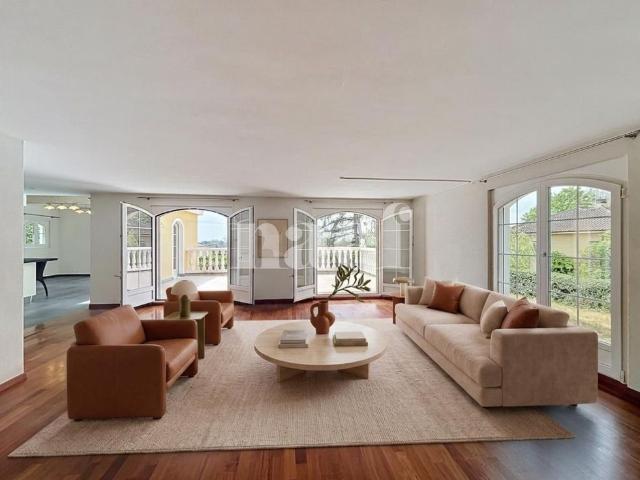 6 Zimmer, 237 m²
