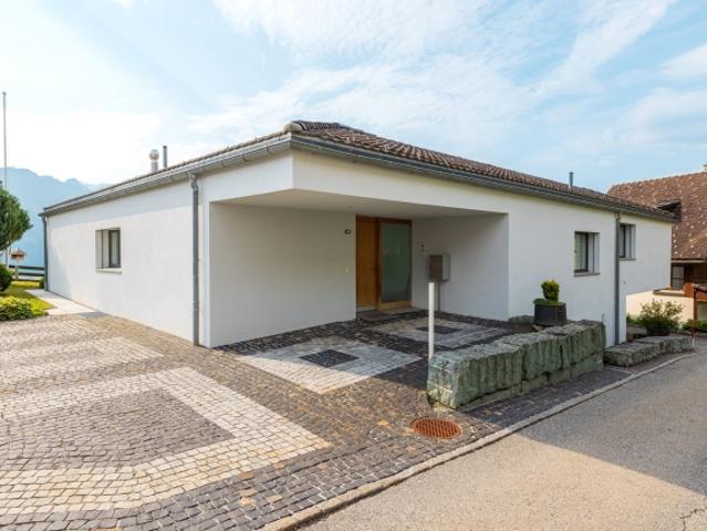 6 Zimmer Einfamilienhaus mit Panorama und Garten in Mastrils kaufen