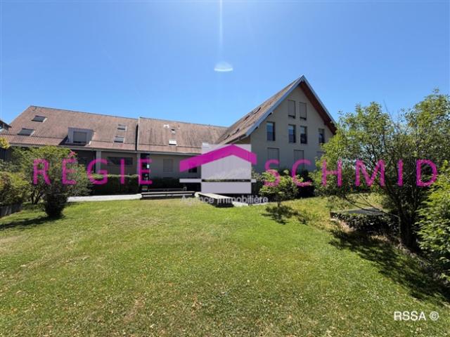 6 Zimmer Maisonette Wohnung in Eysins