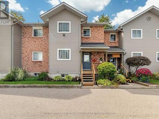 6 18 Sauble River Road, Lambton Shores Grand Bend, ON, N0M 1T0 townhouse for sale | Listing ID X9371 | Royal LePage