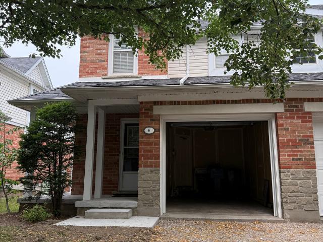 6 1055 Gordon Street 6 1055 Townhome for Rent