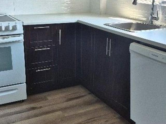 6 1/2 rue notre dame Laval LIBRE