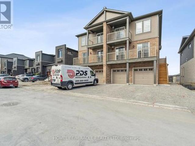 6 23 Hay Lane, Barrie, ON, L9J 0V6 townhouse for sale | Listing ID S12238 | Royal LePage