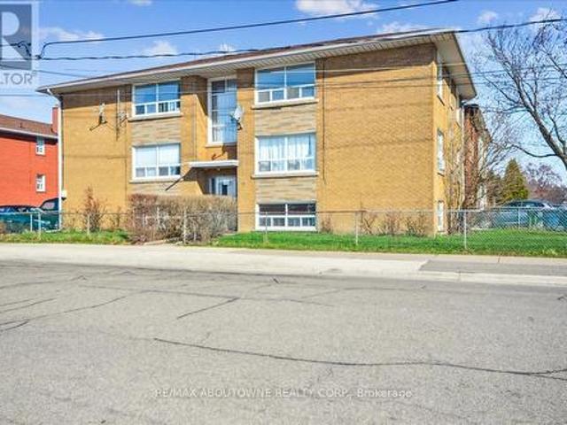 6 2 Wesley Street, Toronto, ON, M8Y 2W3 investment for lease | Listing ID W13606 | Royal LePage