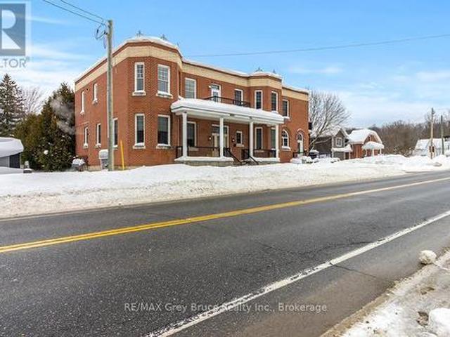 6 355 Princess Street, Georgian Bluffs, ON, N0H 2K0 condo for sale | Listing ID X11952 | Royal LePage