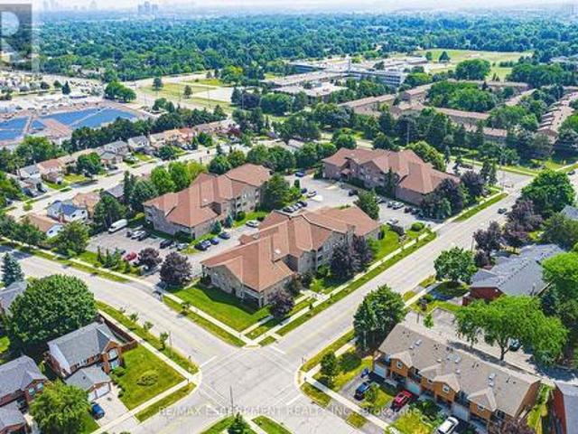 6 3050 Pinemeadow Drive, Burlington, ON, L7M 3X5 condo for sale | Listing ID W12294 | Royal LePage