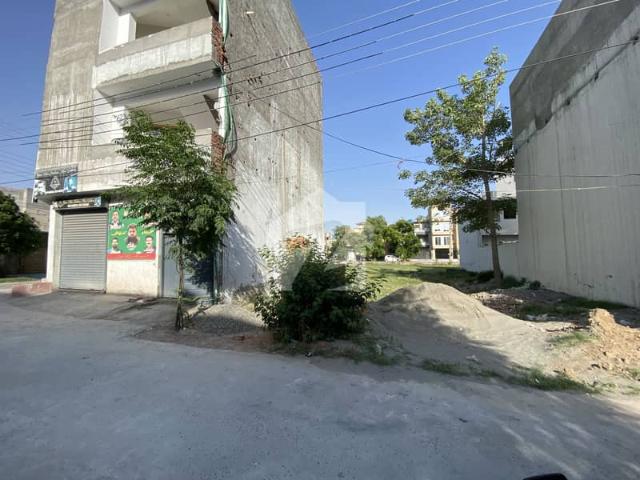 6.5 Marla Commercial Plot For Sale Sunny park Johar Town