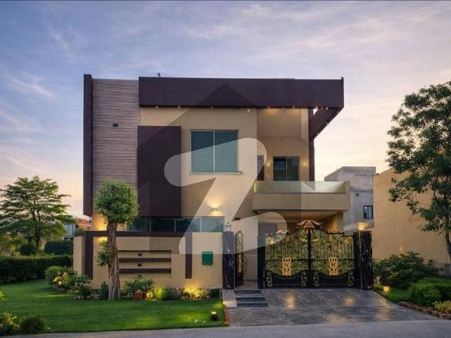 6.5 Marla Corner House For Sale Bahria Nasheman, Lahore
