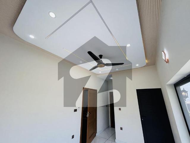 6.5 Marla Corner Luxury House For Sale With Beautiful Lawn Bahria Town Phase 8 Block M