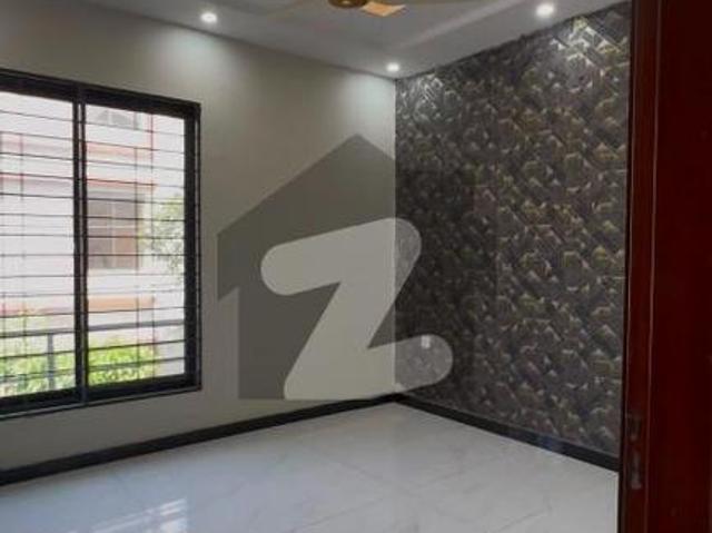 6.5 marla new house available for rent at reasonable price in canal view housing gujranwala canal view housing scheme