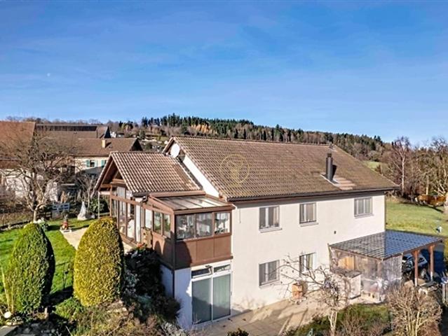 In Vucherens ein wunderschönes, helles freistehendes Haus auf zwei Ebenen mit 5 Schlafzimmern