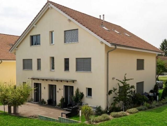 6.5 Zi Doppeleinfamilienhaus mit seperater 3.5 Zi Wohnung im DG