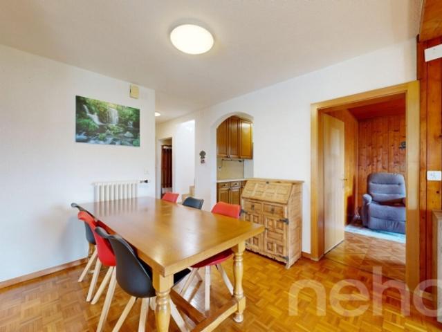 6,5 Zimmer Doppelhaus mit Balkon, Garagen in Savièse