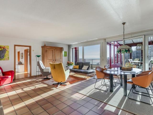 6,5 Zimmer Terrassenwohnung in Twann mit wunderschönem Blick auf den Bielersee