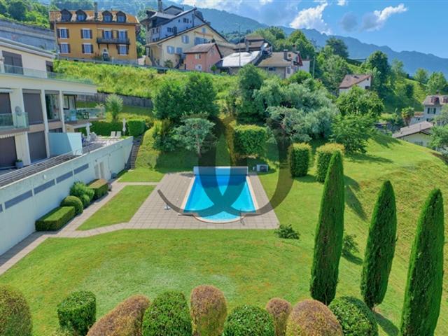 6.5 Zimmer Wohnung mit Pool und Terrasse von 200 m2