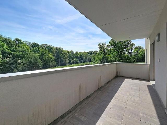 6.5 Zimmer, 149 m², 2. Stock
