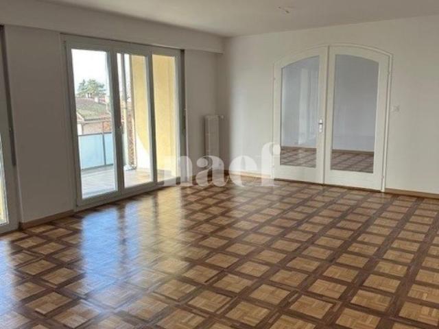6.5 Zimmer, 152 m², 2. Stock