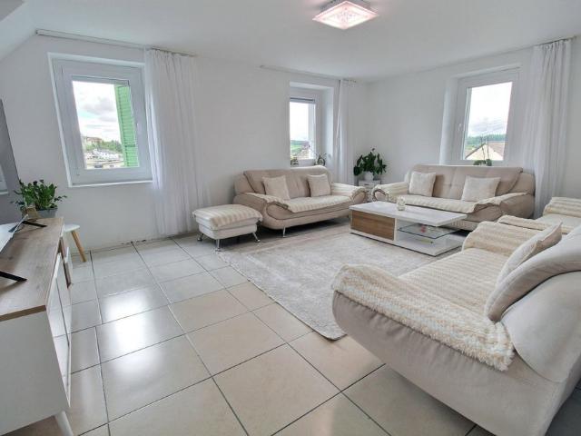 6.5 Zimmer, 178 m², 1. Stock