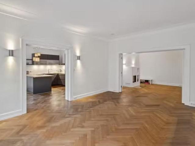 6,5 Zimmer 189 m² 1.450.000 € Kaufpreis Wohnungen in Hamb.