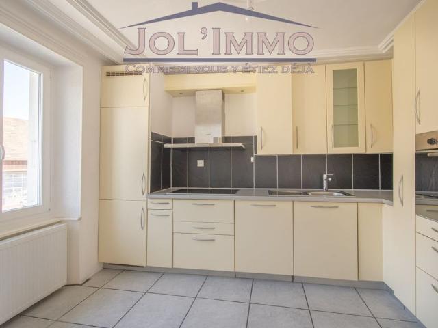 6.5 Zimmer, 118 m², 1. Stock
