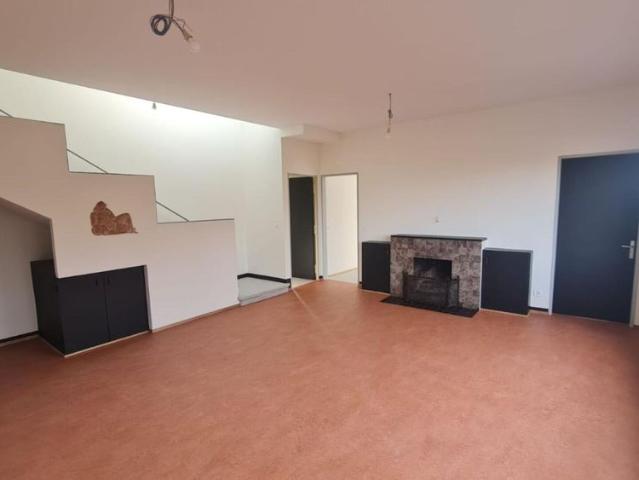 6.5 Zimmer, 200 m², 1. Stock