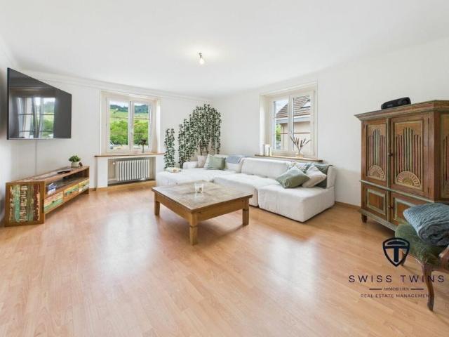 6.5 Zimmer, 210 m², 2. Stock