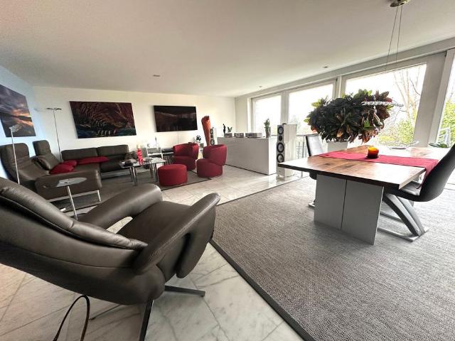 6.5 Zimmer, 220 m², EG