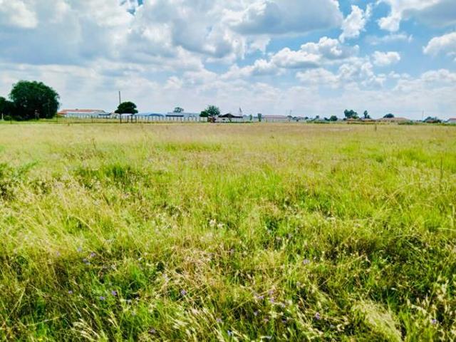 6 694 m² Land available in Riversdale
