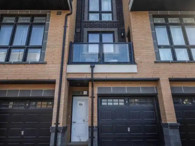 6 7 PHELPS LANE