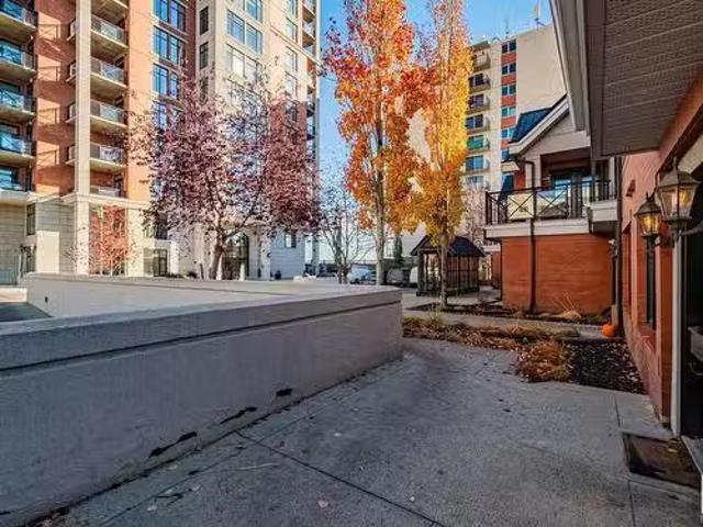 #6 9026 Jasper Av Nw, Edmonton, AB, T5H 3S8 townhouse for sa.