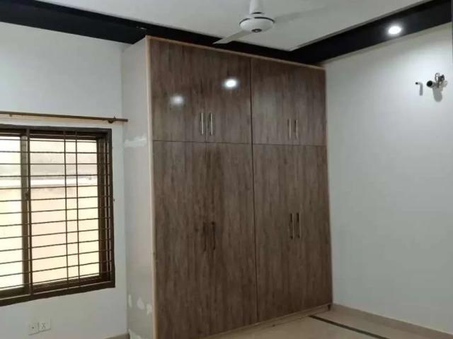 6.9 mårl? Sëpërate gate portion 4 rëñt brand new in psic lums dha lhr Lahore Punjab Small Industries Colony ID 25884