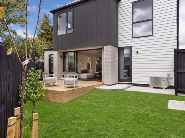 6C Rosalind Road, Glenfield, North Shore City