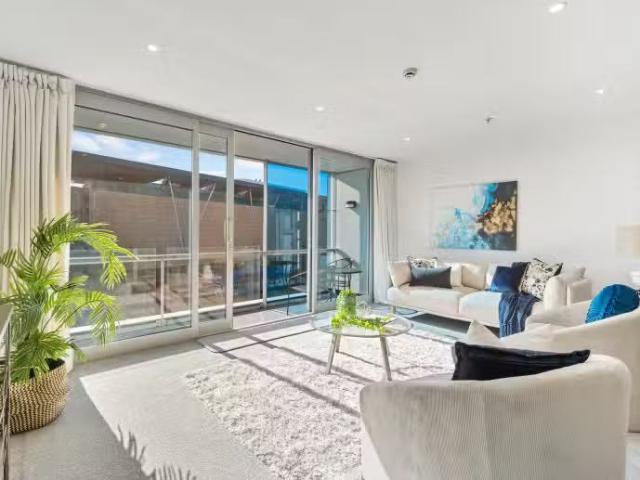 6A/42 Cable Street, Te Aro, Wellington City