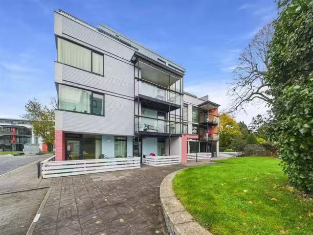 6A The Oak, Avenue Apartments, Countess Road, Killarney, Co. K.