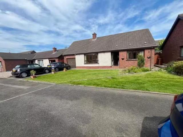 6a Harwood Park