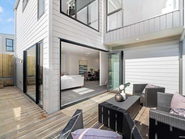6B Pax Avenue, Forrest Hill, North Shore City