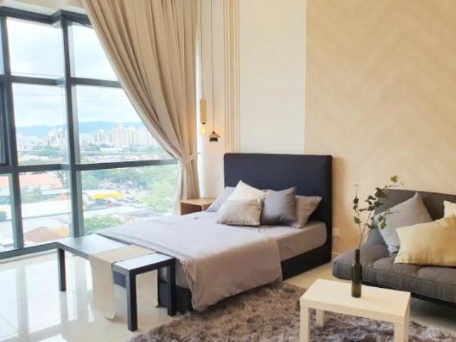 6km to HELP College Monthly 1000 2 Rooms FREEHOLD Condo