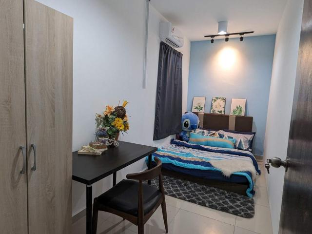 6mins drive to HospitalFully Furnished Medium Room at Taman Ban Aik, Jalan Rasah, Seremban