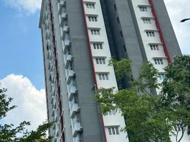 6th floor Kalista 2 corner lot garden home view condo for sales