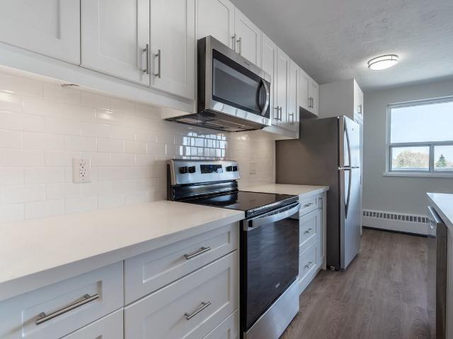 73 Clarence Street Studio Apartment for Rent at 73 Clarence St, Brampton, ON L6W 1S5 Brampton East